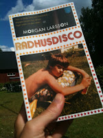 Bokrecension: Småputtrigt 80-tal och radhusdisco av Morgan Larsson